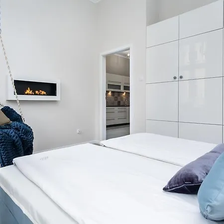 Cozy Fireplace Piwna Premium By Elite غدانسك